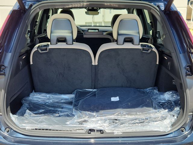 2026 Volvo XC90 Core - Photo 17
