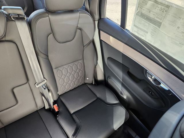 2025 Volvo XC90 Core - Photo 16