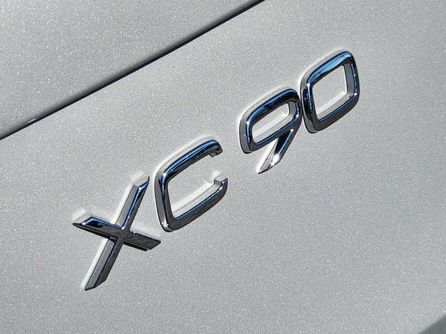 2025 Volvo XC90 Core - Photo 17