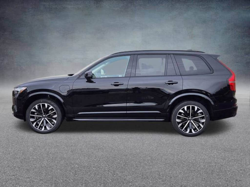 New 2026 Volvo XC90 plug-in hybrid T8 Ultra Dark Theme 7-Seater SUV