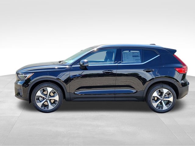 2025 Volvo XC40 Core - Photo 4