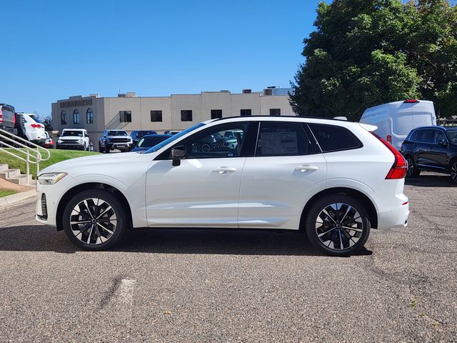 2026 Volvo XC60 B5 Plus photo 4