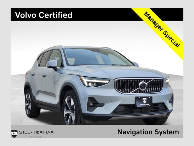 2024 Volvo XC40 B5 Plus Bright AWD's photo