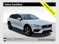 2024 Volvo V60 Cross Country B5 Plus Wagon