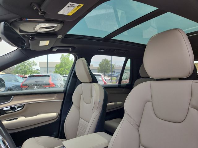 2026 Volvo XC90 Plus - Photo 23
