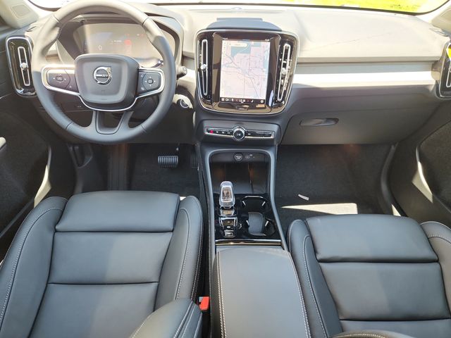 2025 Volvo XC40 Ultra - Photo 11