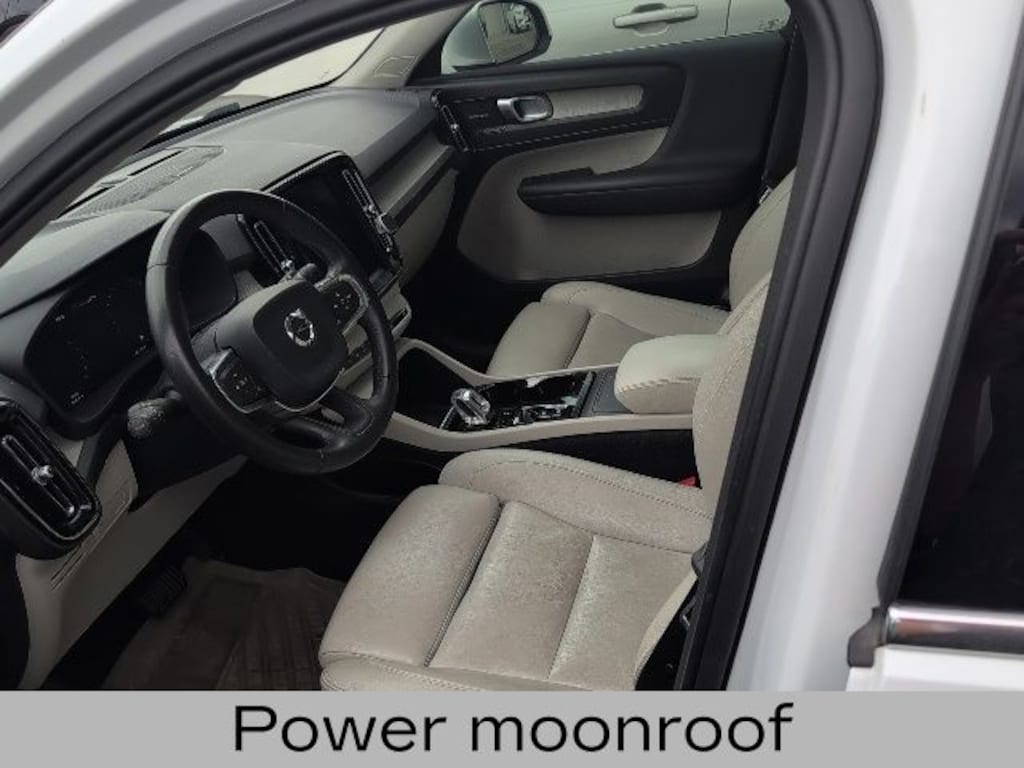 Used 2019 Volvo XC40 T5 Inscription SUV