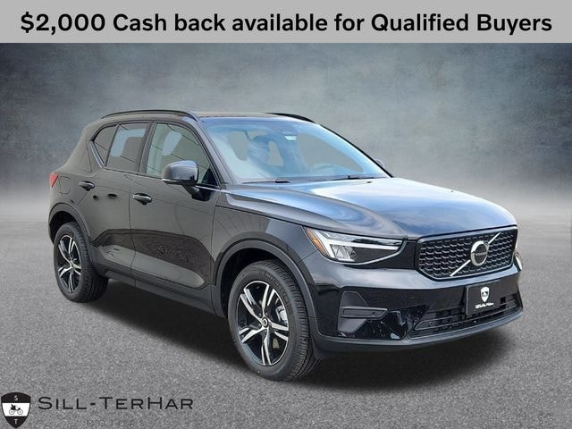 2026 Volvo XC40 B5 Core SUV