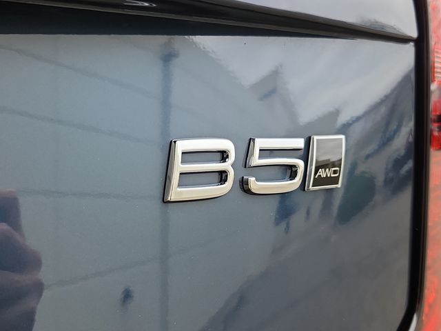 2025 Volvo XC90 Plus - Photo 12