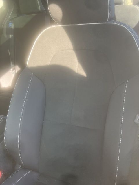 2023 Volvo XC40 Recharge Twin Plus photo 2