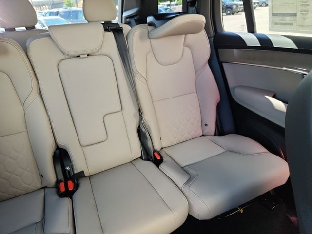 2026 Volvo XC90 Core - Photo 15