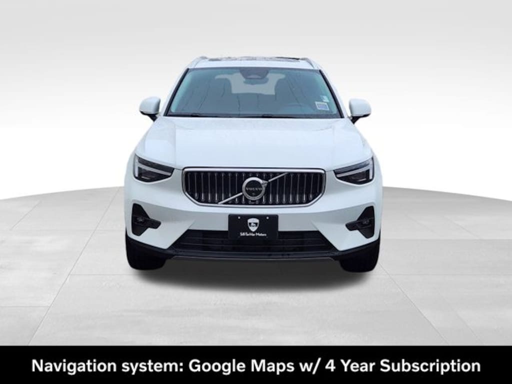 Certified 2025 Volvo XC40 B5 Plus Bright Theme SUV