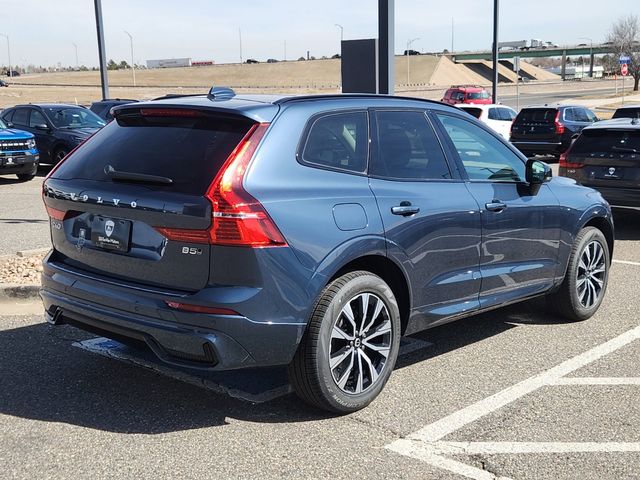 2025 Volvo XC60 B5 Core photo 3