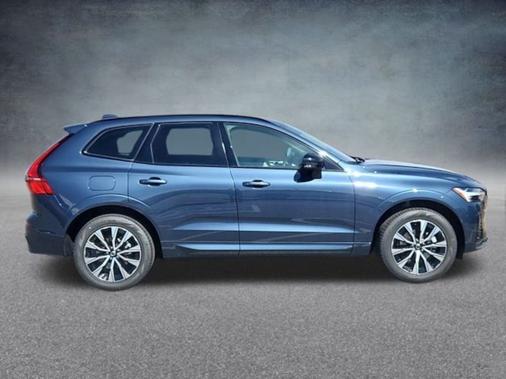 New 2025 Volvo XC60 B5 Core SUV
