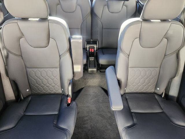 2026 Volvo XC90 Plus - Photo 14
