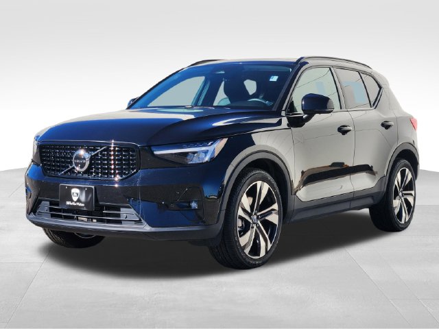 Certified 2023 Volvo XC40 B5 AWD Ultimate Dark SUV