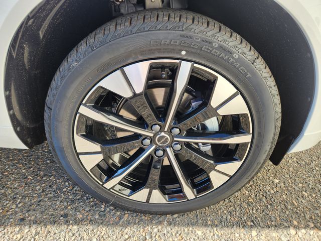 2026 Volvo XC60 Plus - Photo 18