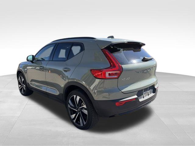 Certified 2025 Volvo XC40 B5 Ultra Dark Theme SUV