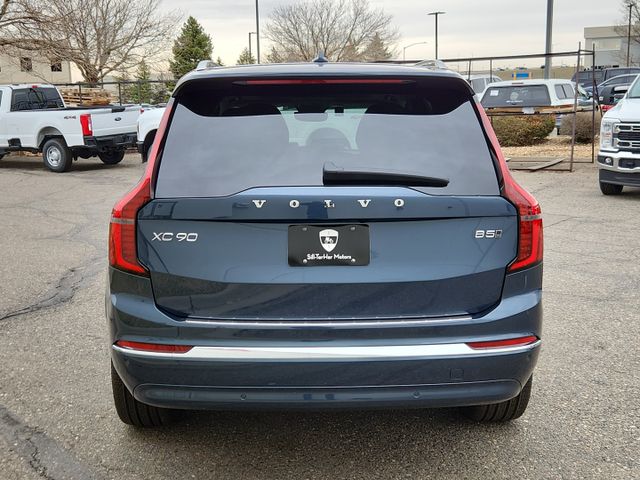 2025 Volvo XC90 B5 Plus photo 3