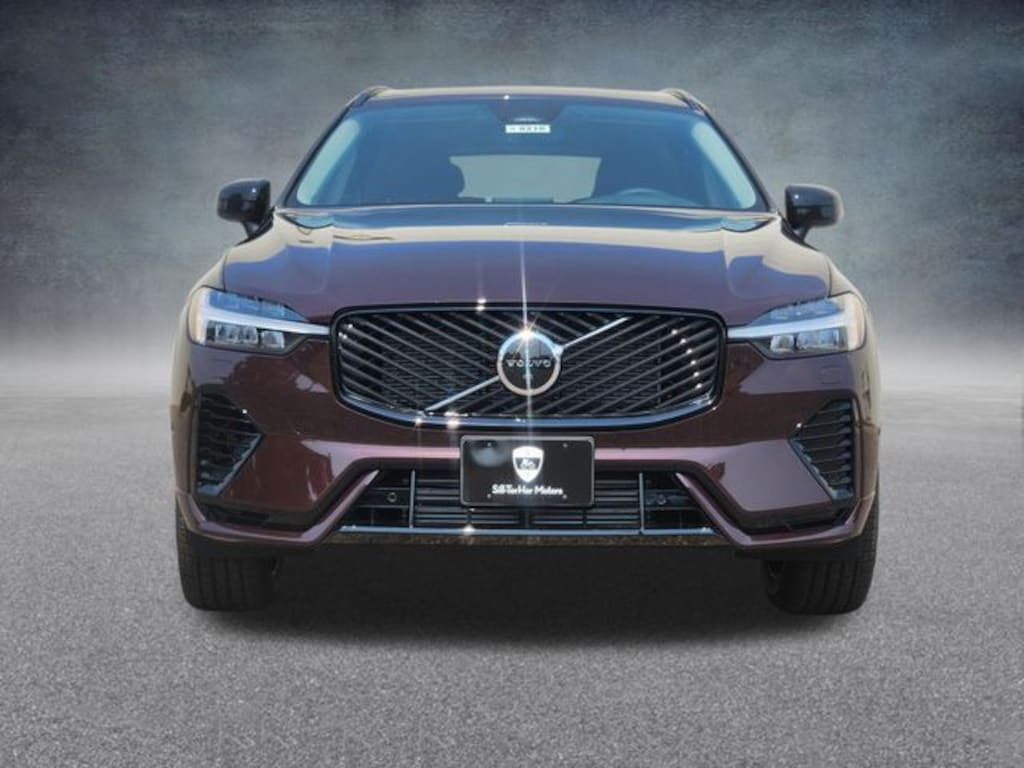 New 2026 Volvo XC60 plug-in hybrid T8 Plus SUV