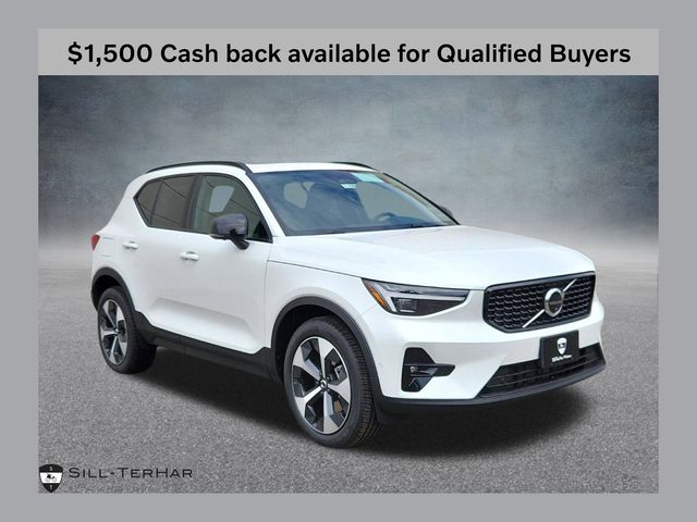 2026 Volvo XC40 B5 Plus Dark AWD's photo