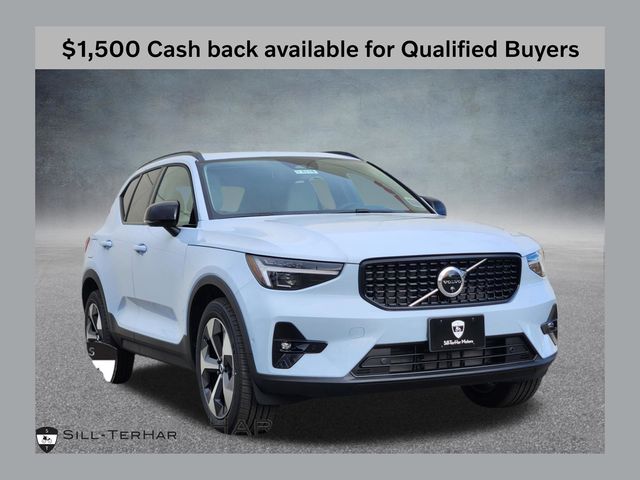 2026 Volvo XC40 B5 Plus Dark AWD's photo