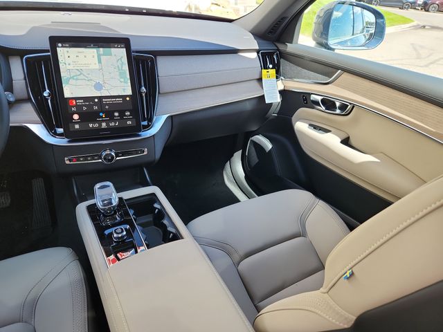 2026 Volvo XC90 Core - Photo 12