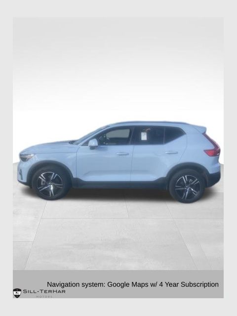 2025 Volvo XC40 SUV 