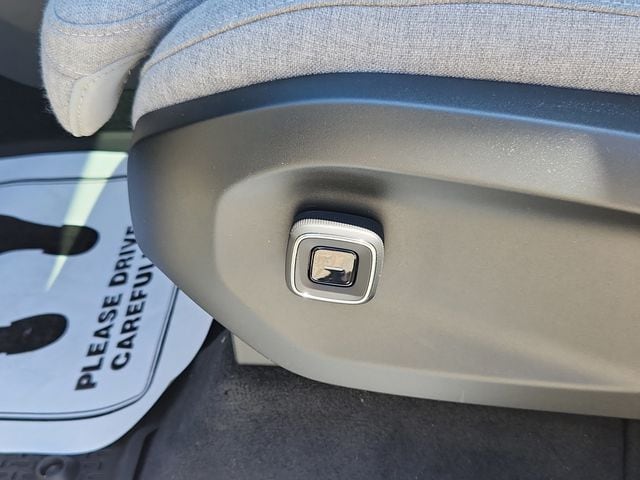 2025 Volvo EX90 Ultra - Photo 8