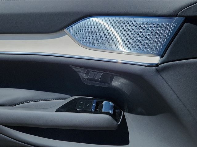 2025 Volvo EX90 Ultra - Photo 6