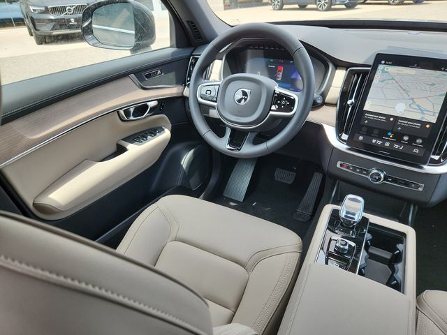 2026 Volvo XC90 Plus - Photo 10