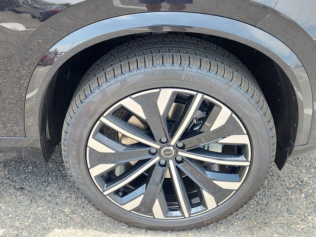 2026 Volvo XC90 Plus - Photo 18