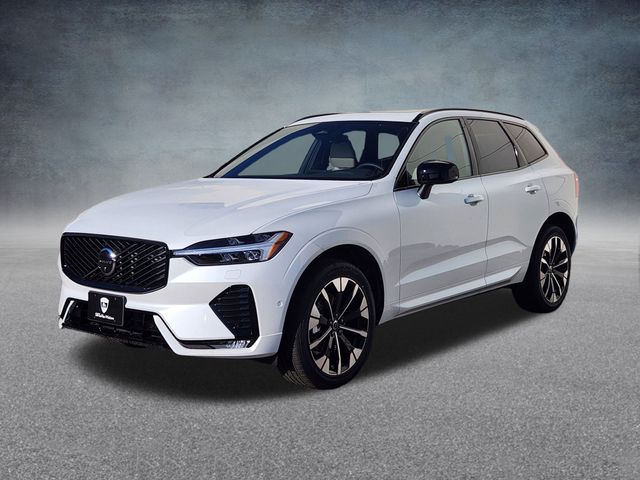 2026 Volvo XC60 B5 Plus photo 3
