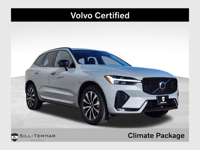 2025 Volvo XC60 Plus's photo