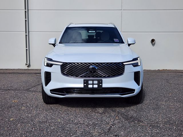 2026 Volvo XC90 Plus photo 2