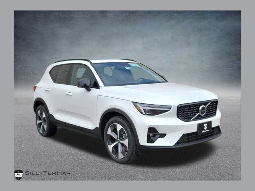 Used 2026 Volvo XC40 B5 Plus SUV