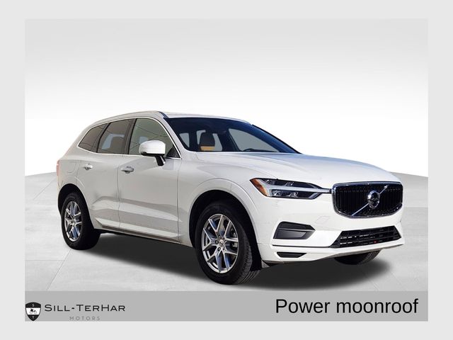 2020 Volvo XC60 Momentum's photo