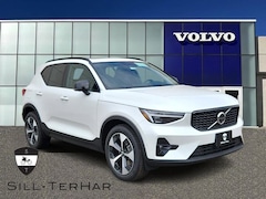 2026 Volvo XC40 B5 Plus SUV