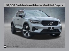 2026 Volvo XC40 B5 Plus SUV