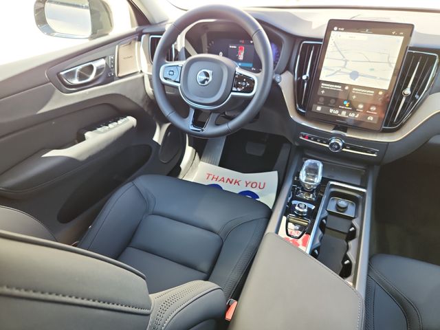 2026 Volvo XC60 Plus - Photo 10
