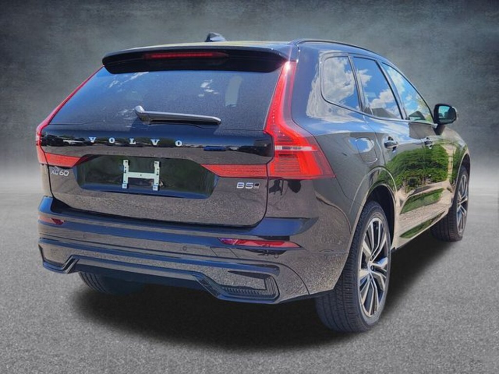 New 2025 Volvo XC60 B5 Plus SUV