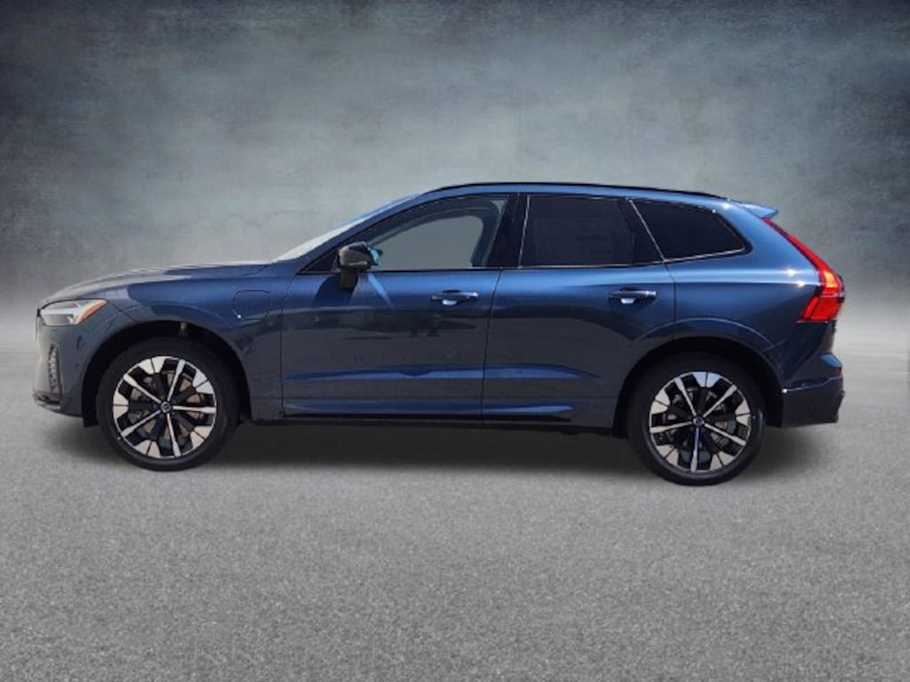 New 2026 Volvo XC60 plug-in hybrid T8 Plus SUV