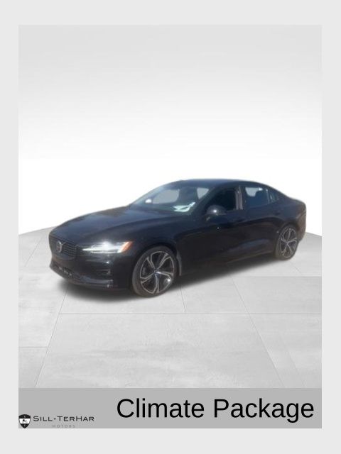2024 Volvo S60 B5 Core Dark Theme AWD's photo