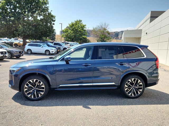2026 Volvo XC90 T8 Plus photo 4