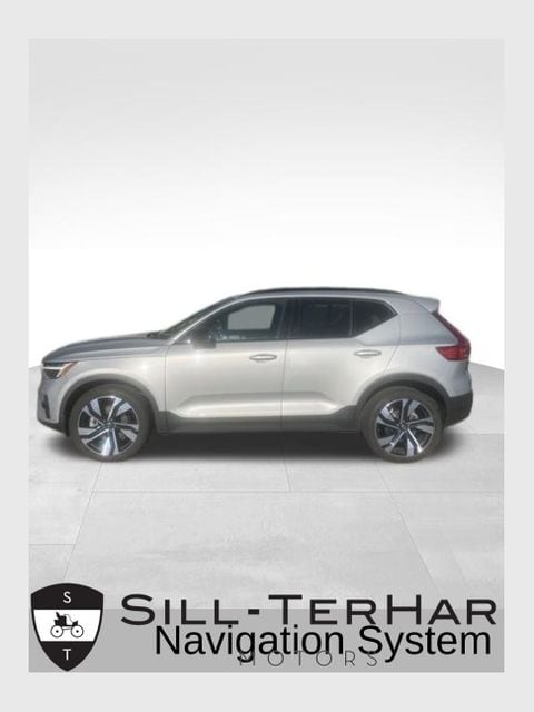 2023 Volvo XC40 SUV 