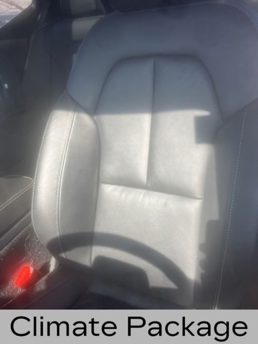 Used 2023 Volvo XC40 B5 AWD Ultimate Bright SUV