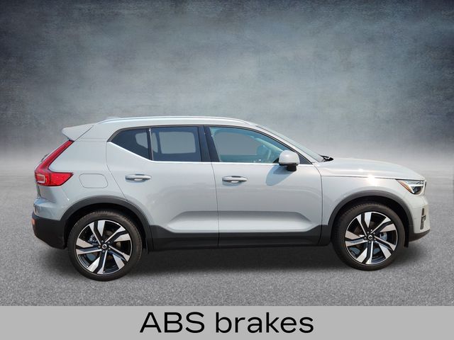 2025 Volvo XC40 Ultra - Photo 9