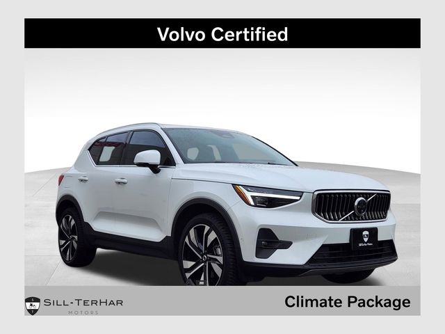 2024 Volvo XC40 SUV 