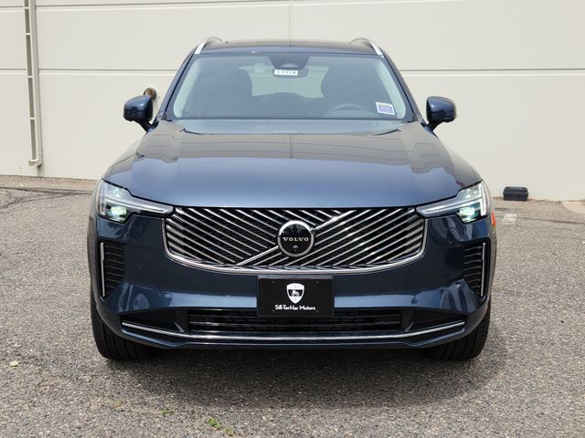 2025 Volvo XC90 Plus photo 2