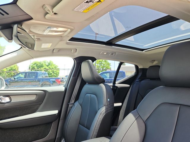 2025 Volvo XC40 Ultra - Photo 24